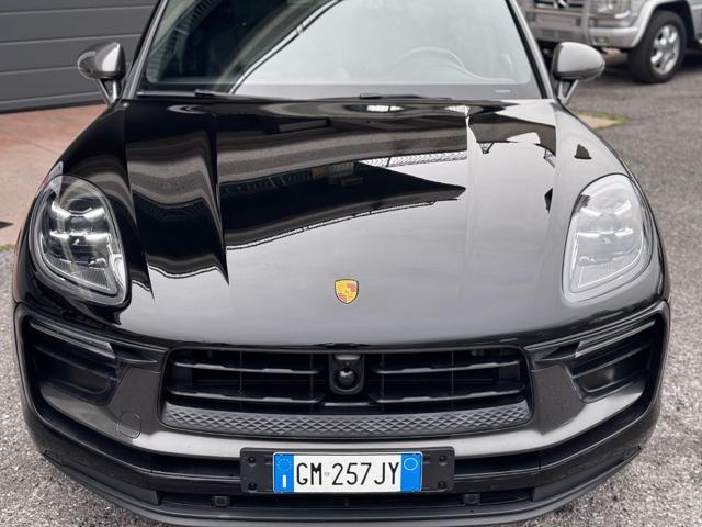 PORSCHE Macan 2.0 T Panorama Sport Chrono IVA Esposta