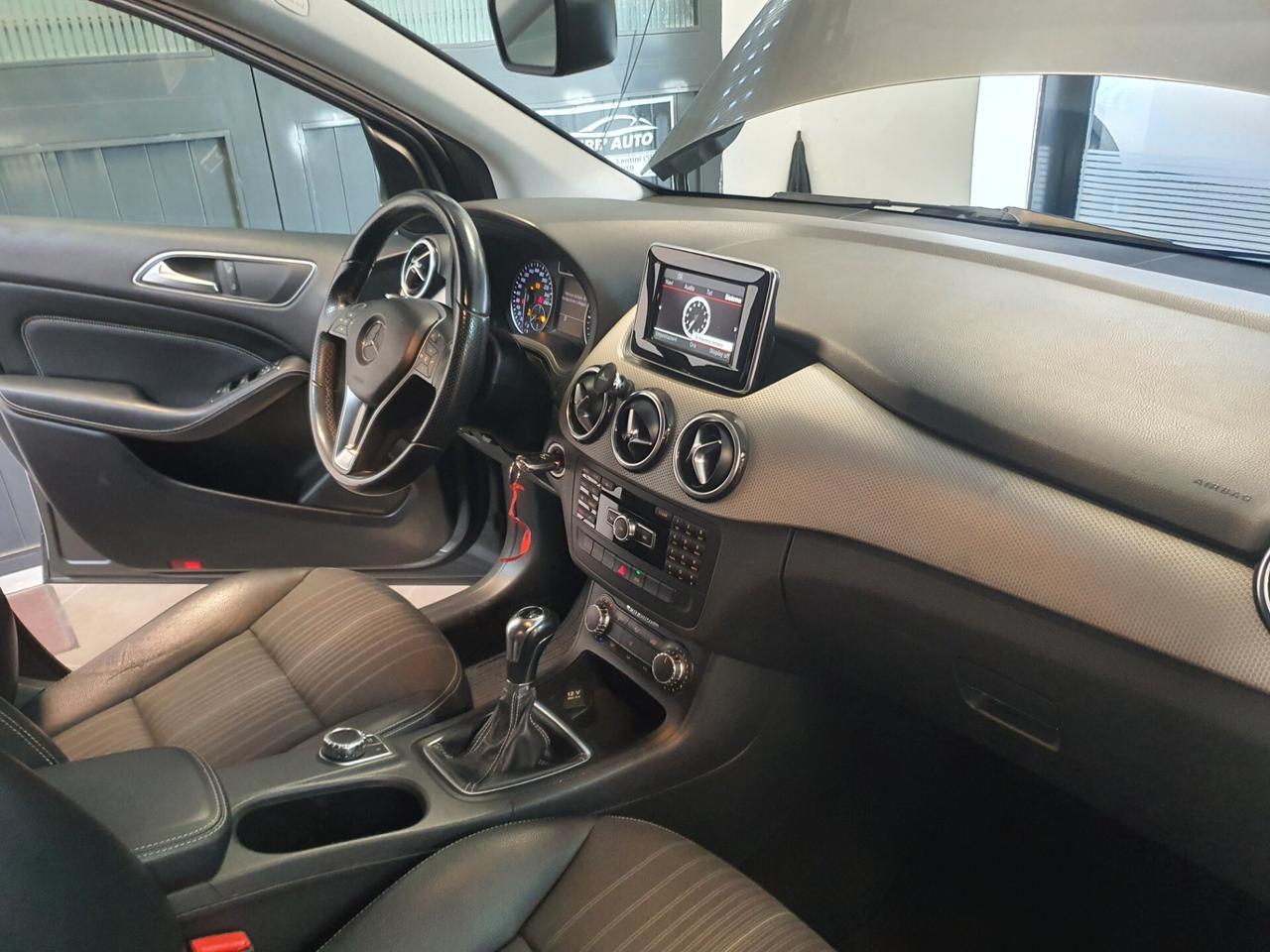 Mercedes-benz B 200 CDI BlueEFFICIENCY Premium