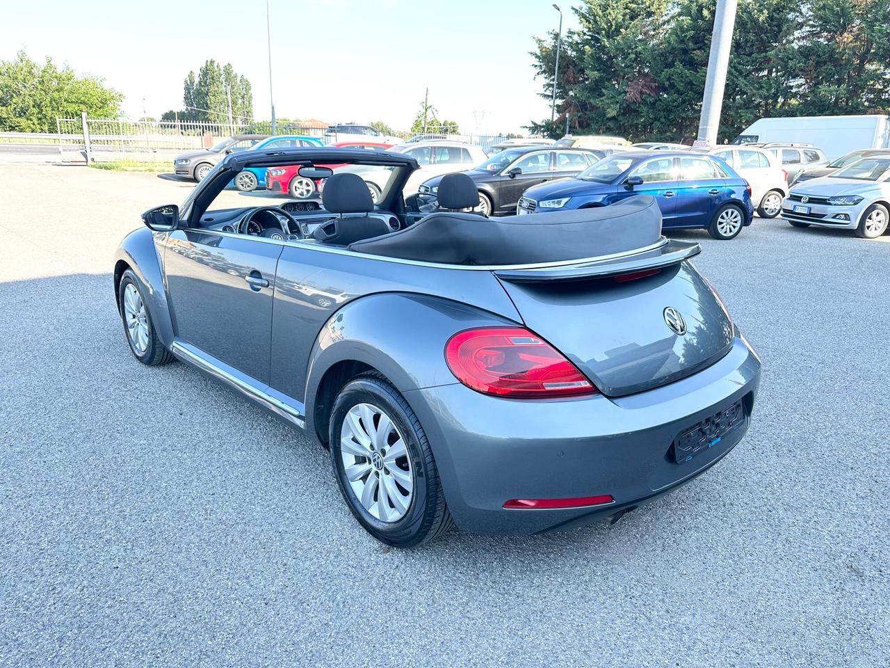 Volkswagen Maggiolino Cabrio 1.6TDI - 2015