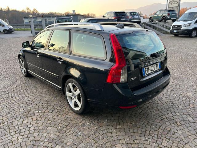 VOLVO V50 D2 R-design