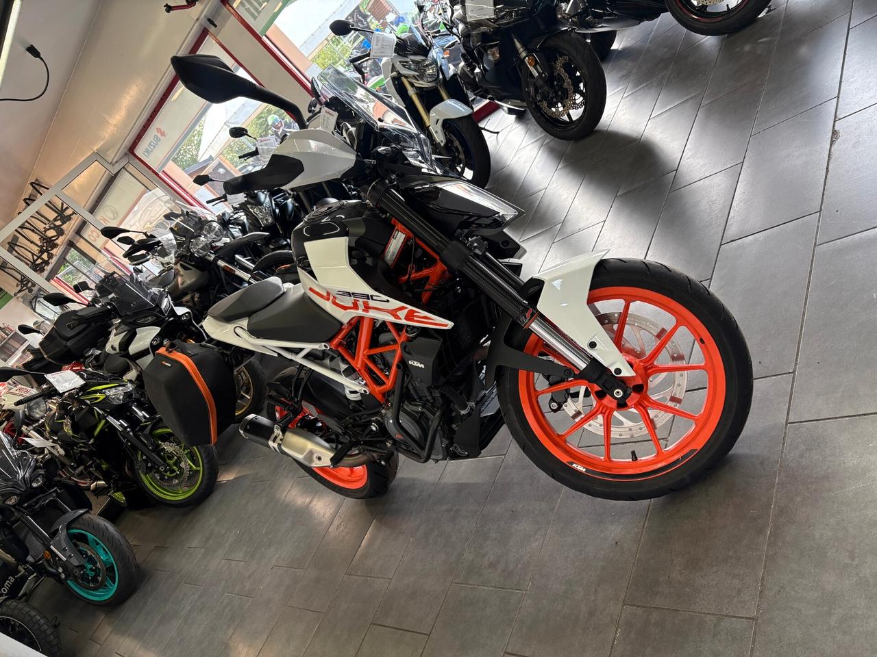 Ktm 390 Duke - 2018