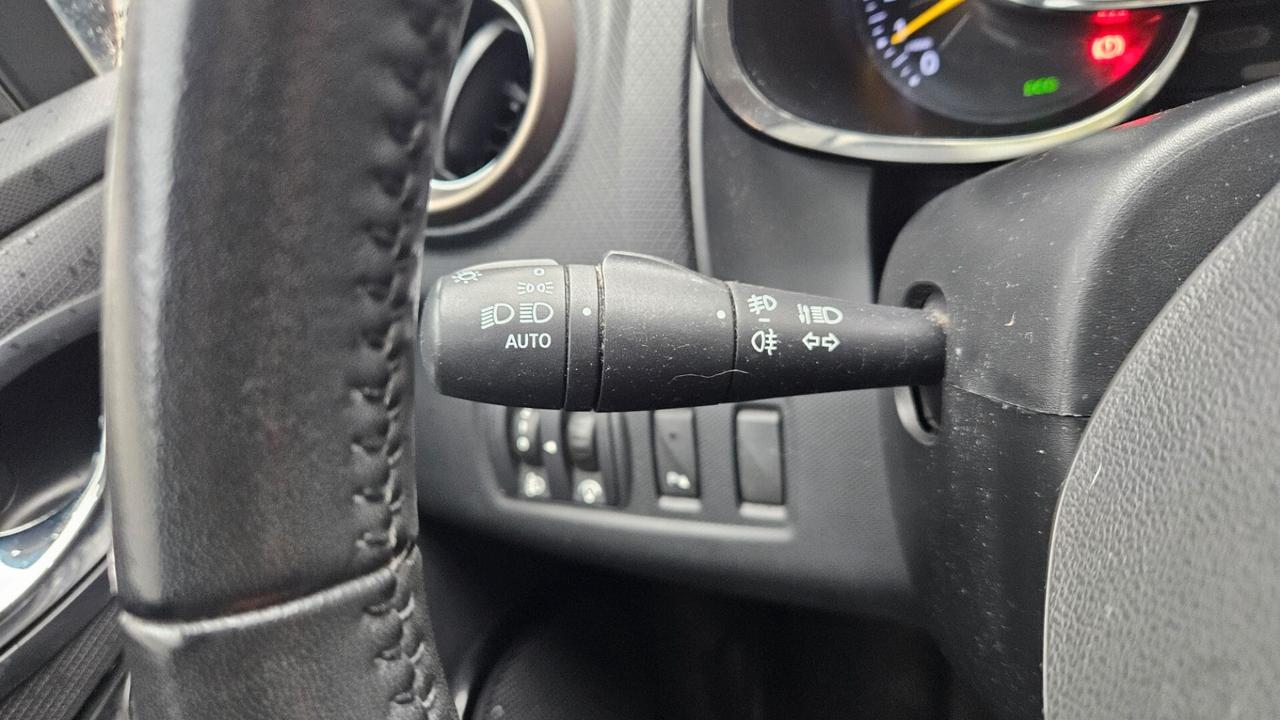 Renault Clio 0.9 TCe 12V 90CV 5 porte Costume National