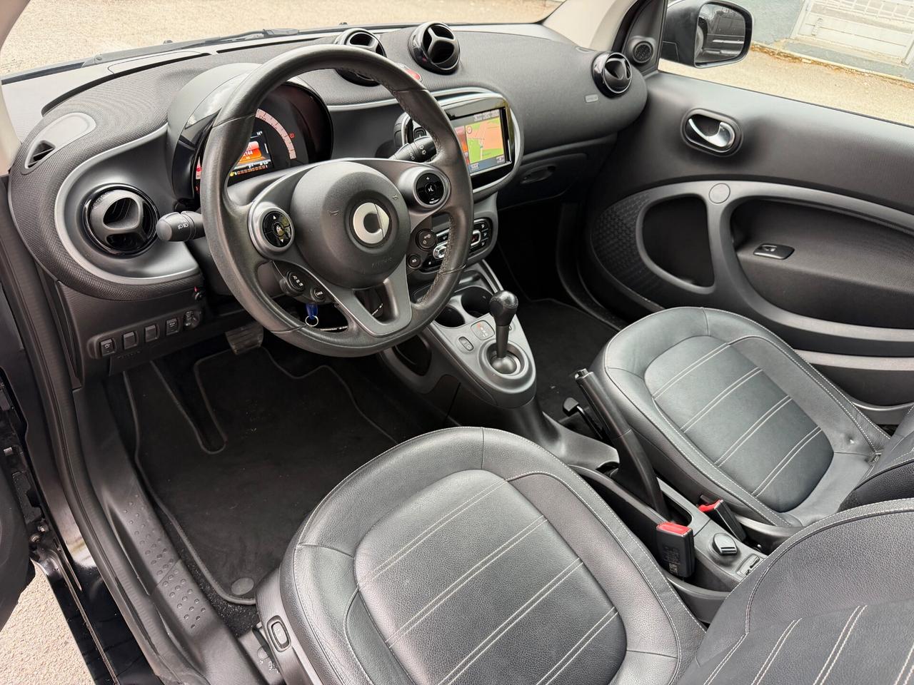 Smart ForTwo 70 1.0 twinamic Prime NAVI PELLE