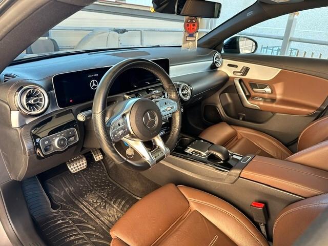 Mercedes-benz CLA 200 Premium