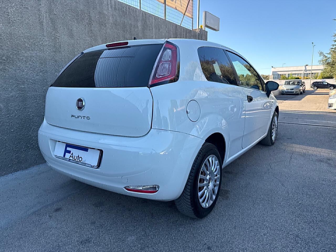 Fiat Punto 1.3 MJT***75CV***3 porte Van 2 posti,clima,comandi al volante,ecc.