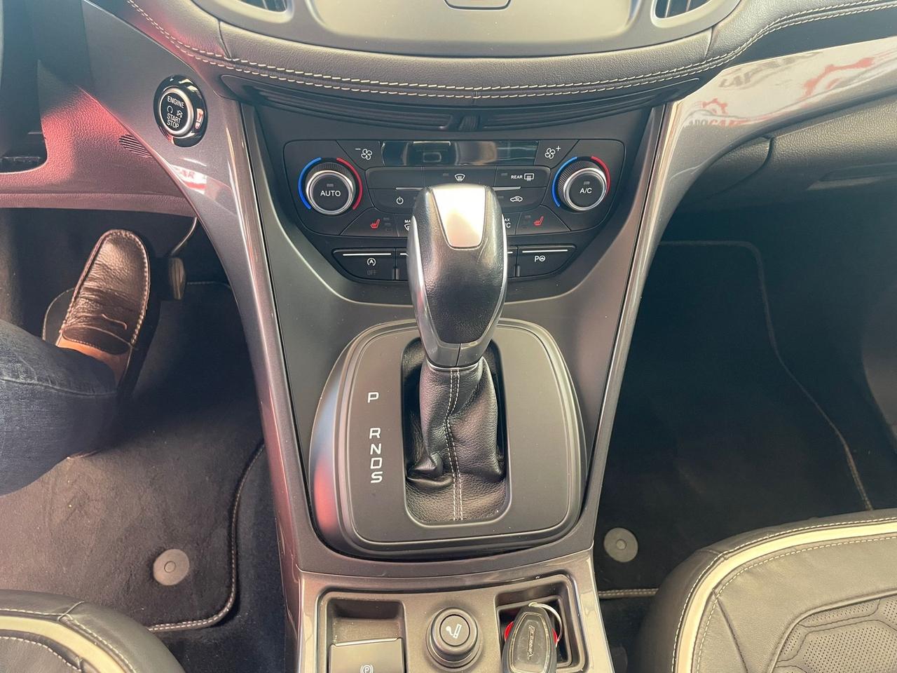 Ford Kuga 2.0 TDCI 150 CV S&S 4WD Powershift Vignale