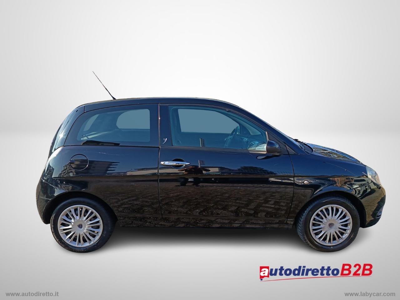 LANCIA Ypsilon 1.2 Versus