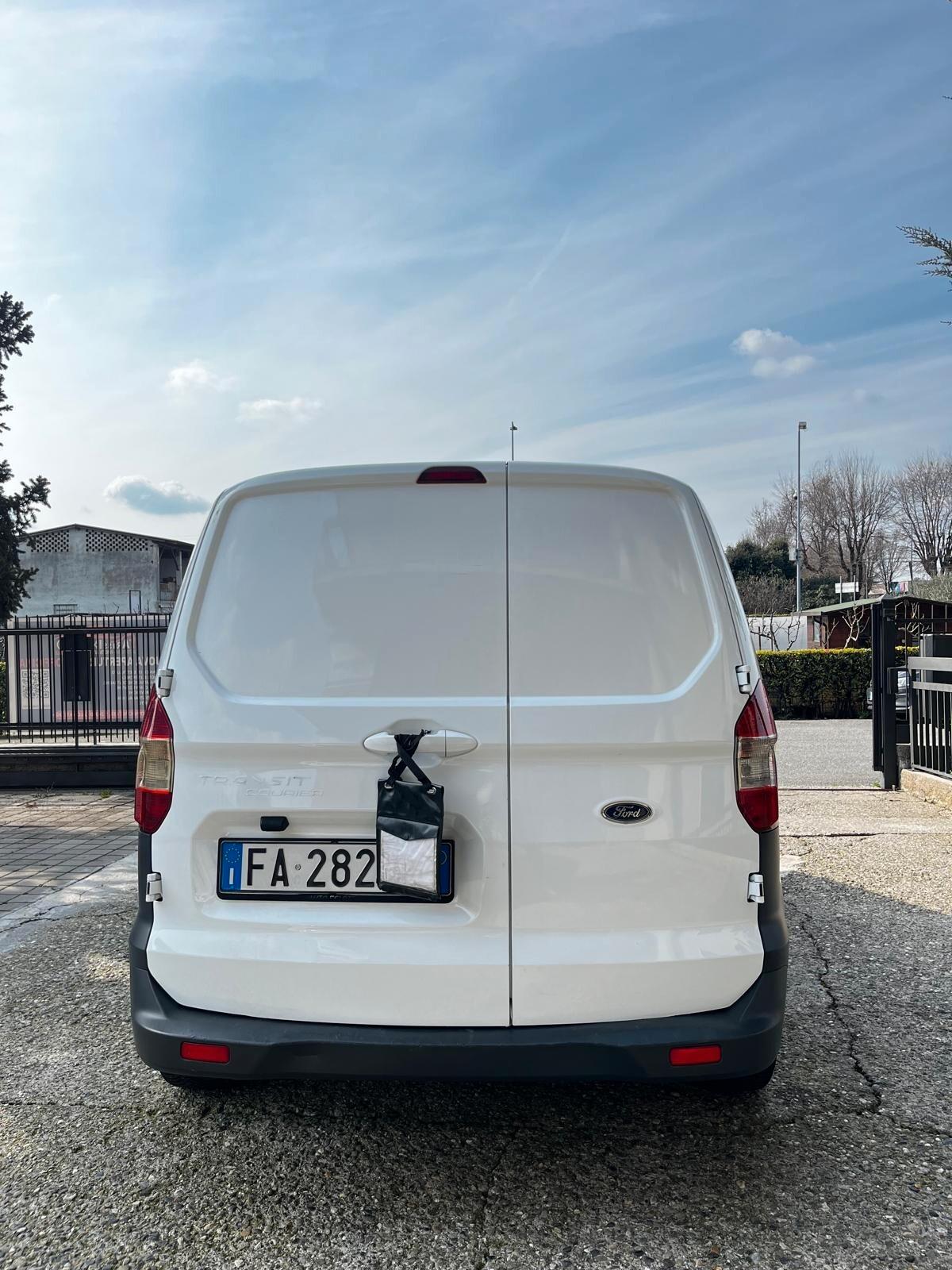 Ford Transit Courier Transit Courier 1.5 TDCi 75CV Van Trend