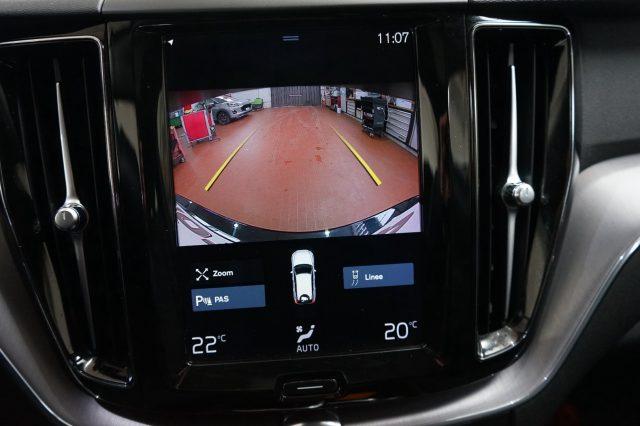 VOLVO XC60 B4 (d) AWD Geartronic Business