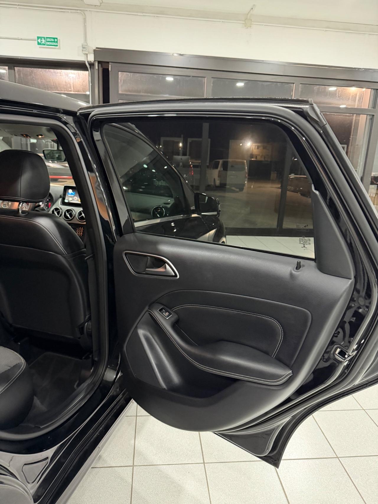 Mercedes-benz B 200 d Automatic Premium