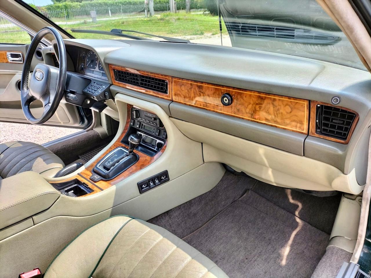 Jaguar XJ Sovereign 4.0