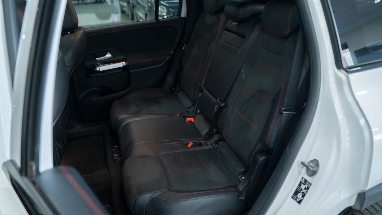 Mercedes-benz GLB 200 D PREMIUM PLUS AMG TETTO PACK LUCI XENO NAVI FULL OPTIONAL