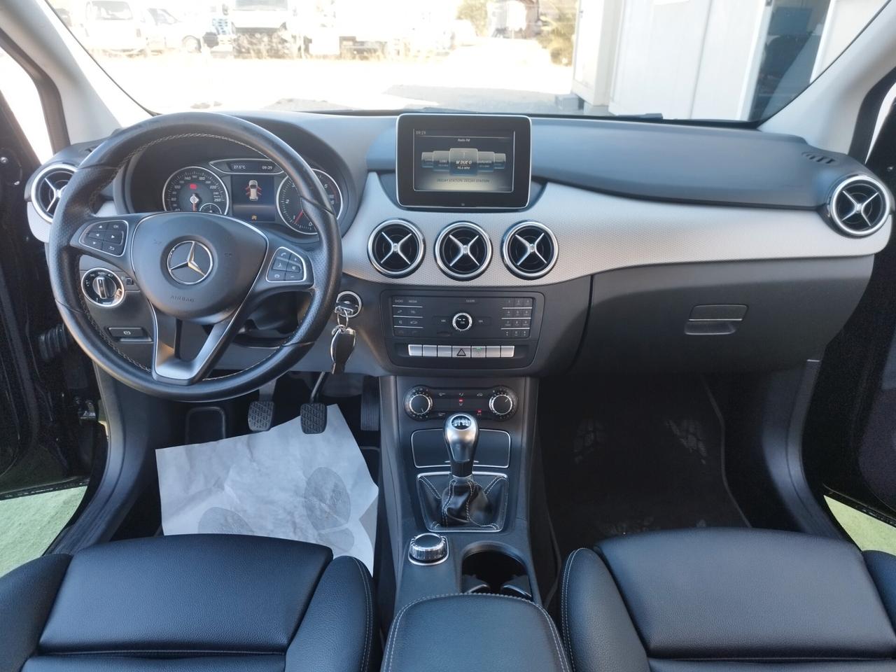 Mercedes-benz B 200 B 200 d Premium