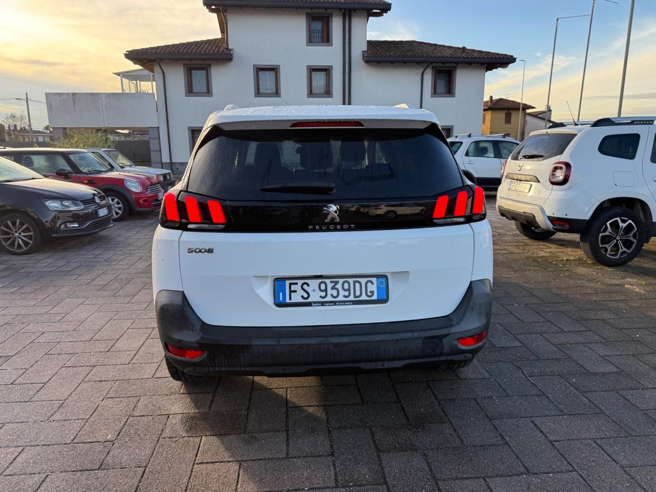 Peugeot 5008 BlueHDi 120 S&S EAT6 Business