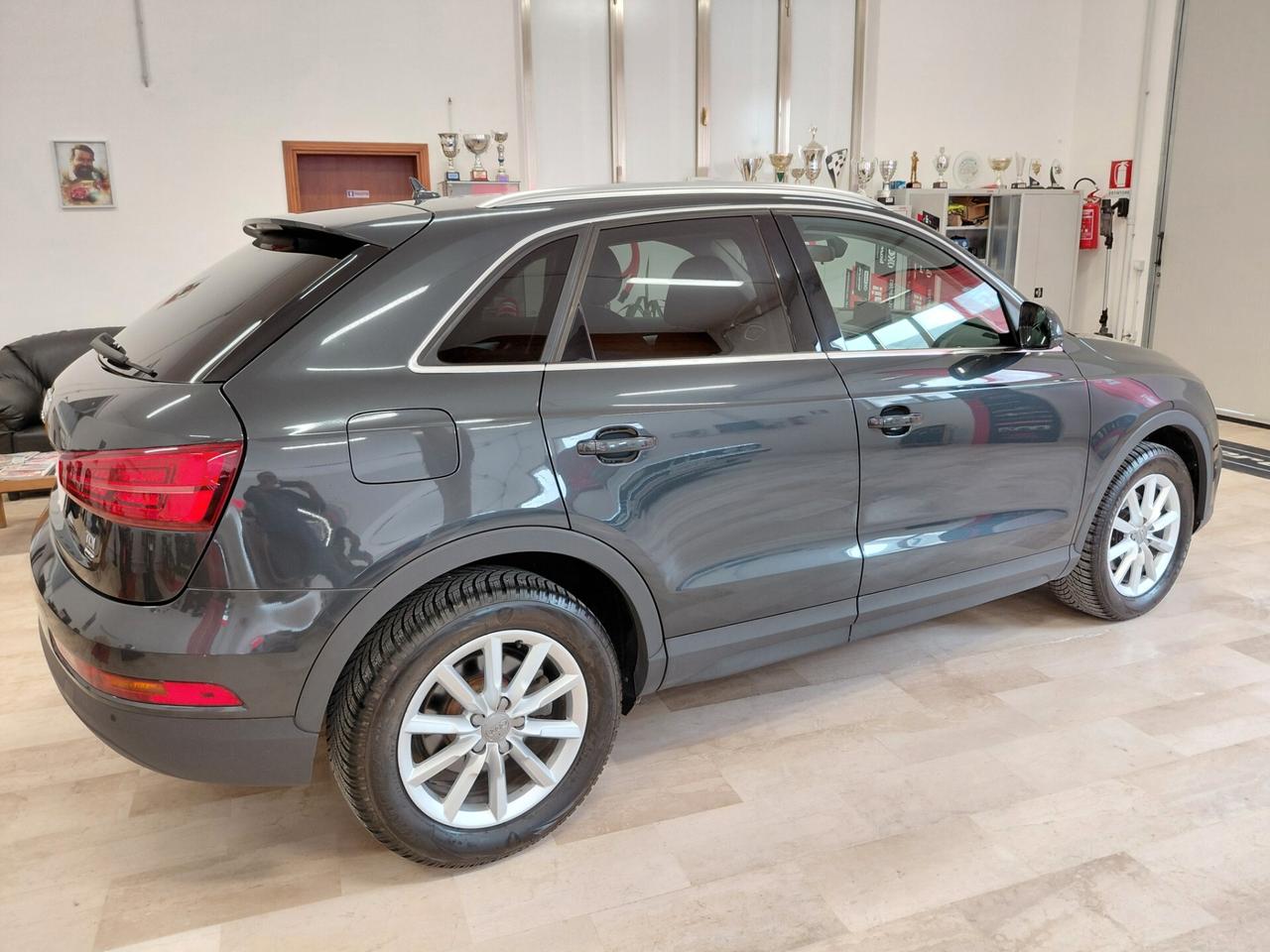 Audi Q3 2.0 TDI 120 CV