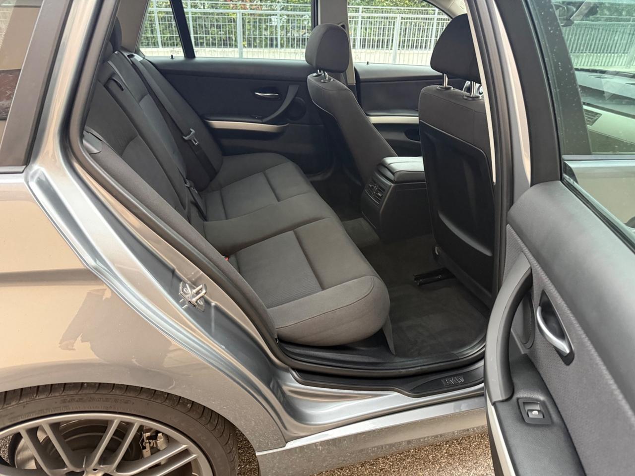 Bmw 318d 2.0 143CV cat Touring Futura