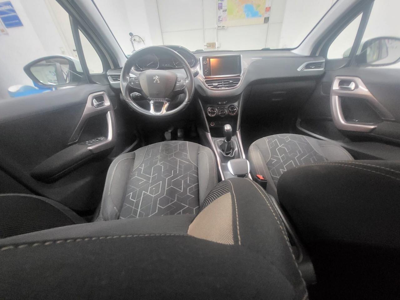 Peugeot 2008 1.6 e-HDi 92 CV Stop&Start Urban Cross