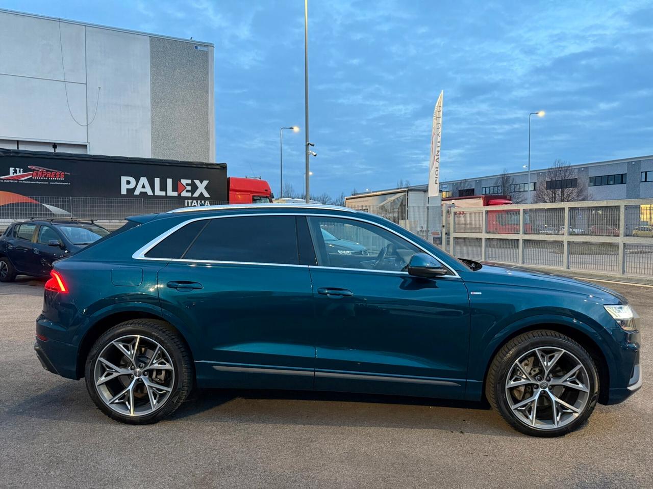 Audi Q8 50 TDI 286 CV quattro tiptronic Sline
