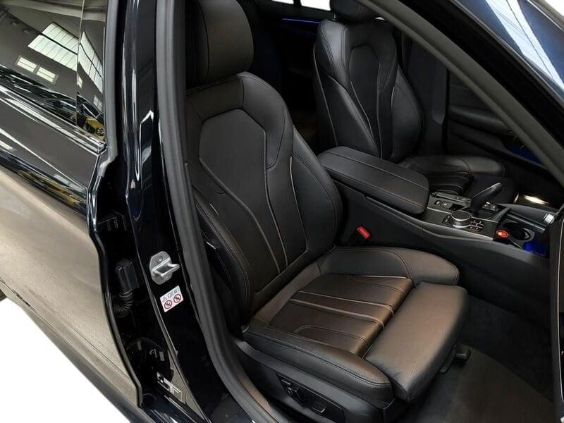 BMW Serie 5 518d 48V Touring Msport