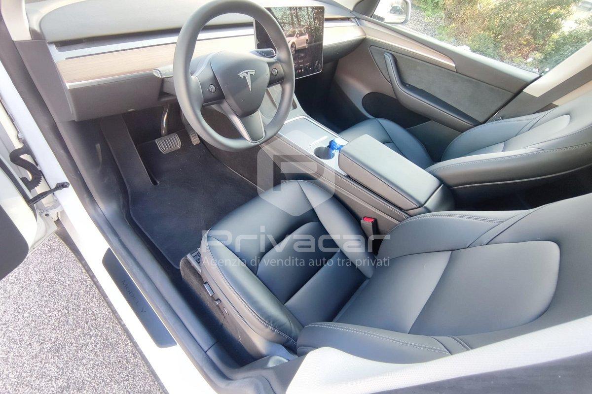 TESLA Model Y RWD