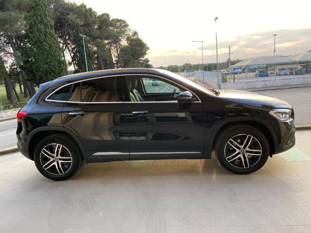MERCEDES-BENZ GLA 200 d Automatic Sport Plus-LUCI AMBIENTE MULTICOLORE