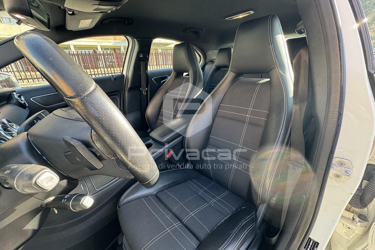 MERCEDES A 180 d Automatic Premium