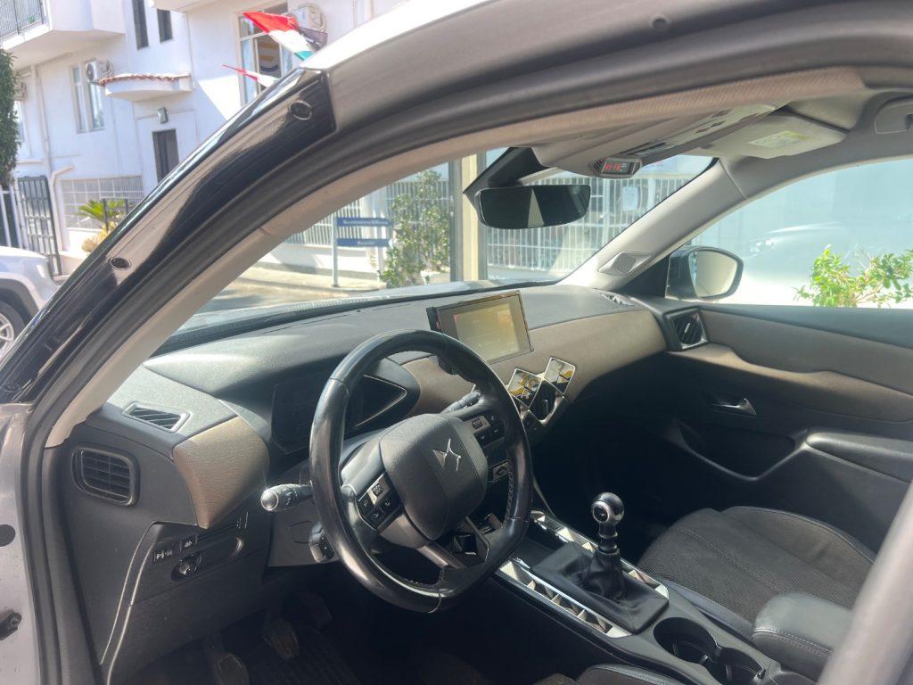 DS Automobiles DS 3 BlueHDi 100 So ChicDA €149,00