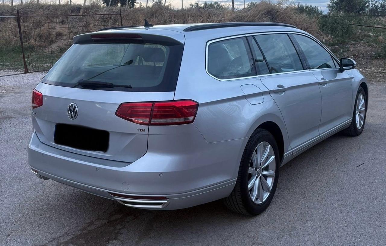 Volkswagen Passat Variant 1.6 TDI Business BlueMotion Technology