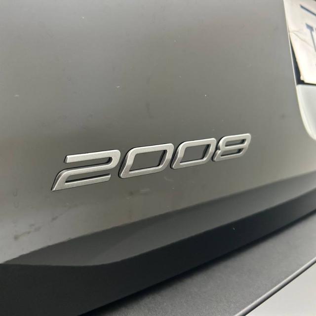 PEUGEOT 2008 PureTech 100 S&S Allure VISION PACK & DRIVE ASSIST