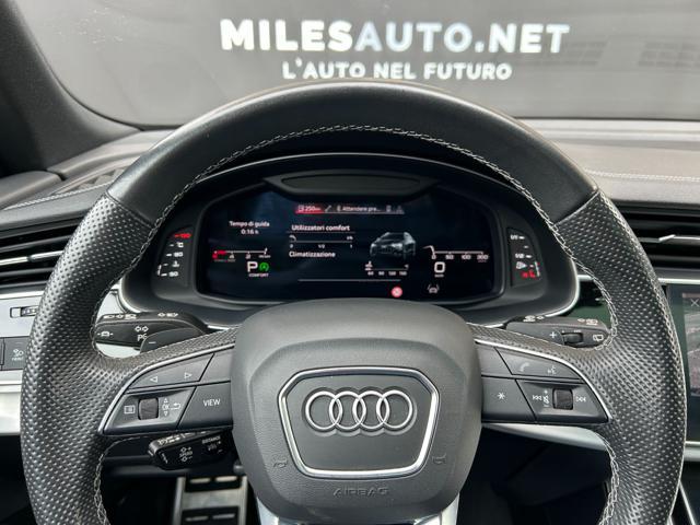 AUDI Q8 50 TDI 286 CV 3x S LINE PANORAMA CERCHI 21"