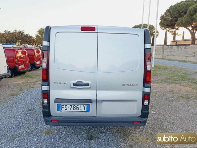 RENAULT Trafic T27 1.6 dCi 120CV + IVA 22%