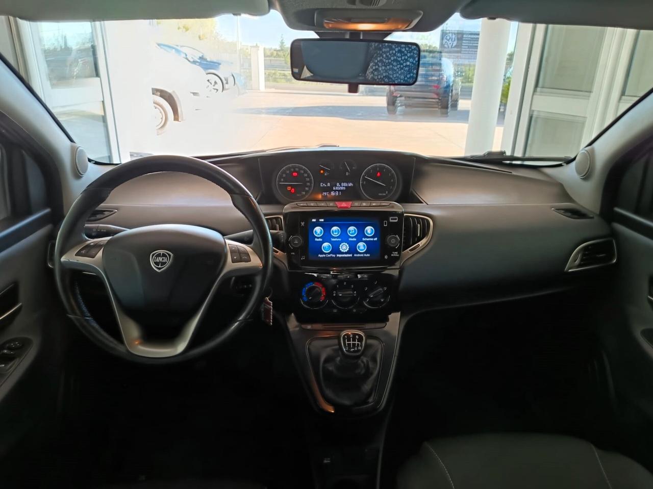 Lancia Ypsilon 1.0 FireFly 5 porte S&S Hybrid Ecochic Gold