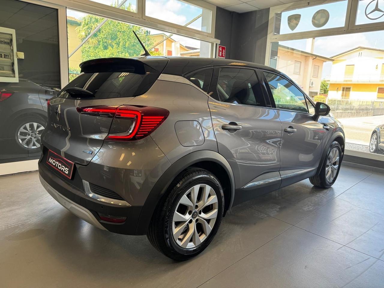 Renault Captur Full Hybrid E-Tech 145 CV Initiale Paris (105 kw