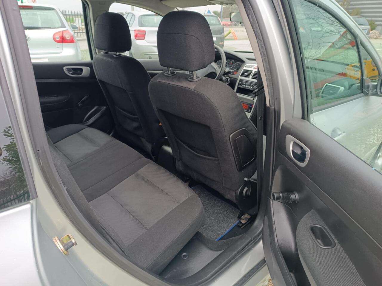 Peugeot 307 1.6 16V Station XS ideale per neopatentati