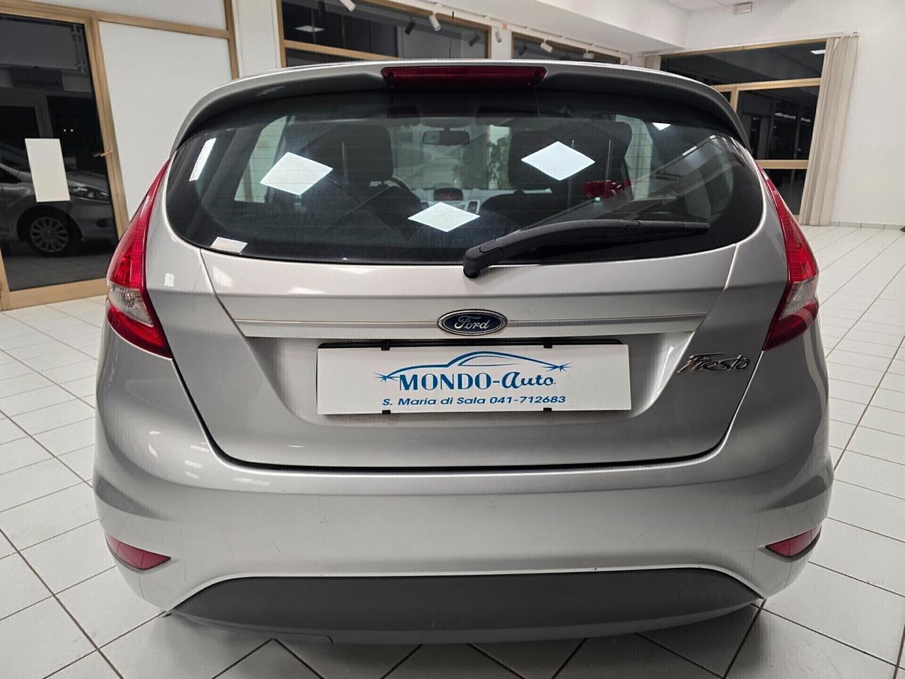 Ford Fiesta 1.2 82CV 5 porte 2010 NEOPATENTATI