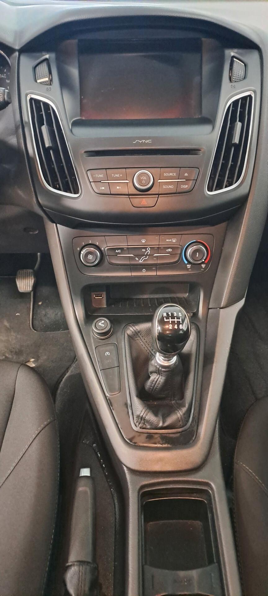 Ford Focus 1.5 TDCi 5p UnicoProprietario Neopatentati