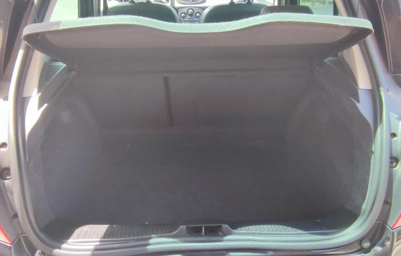 Renault Clio 1.2 16V 5 porte Le Iene