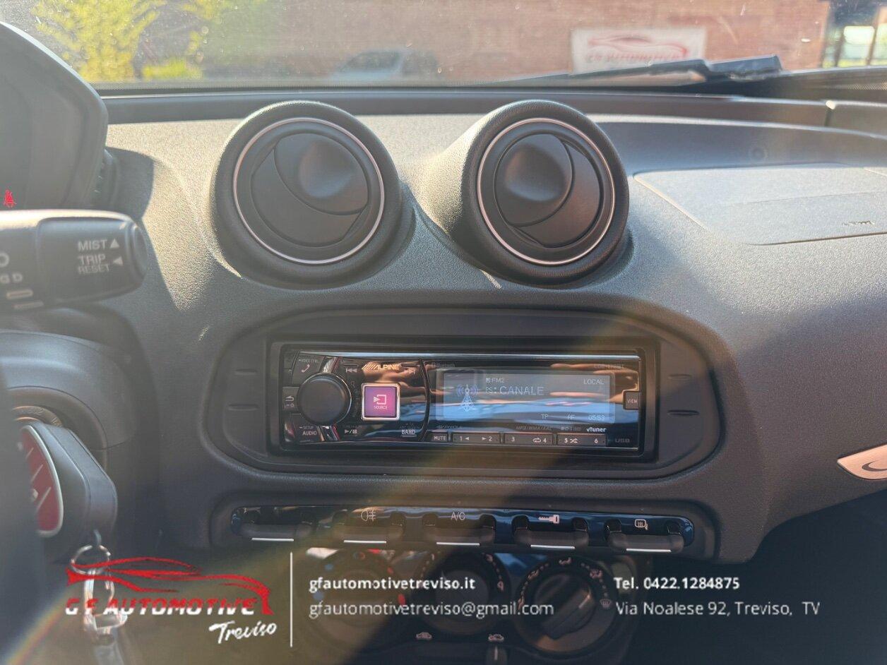 Alfa Romeo 4C Coupe 1750 tbi 240cv tct E6