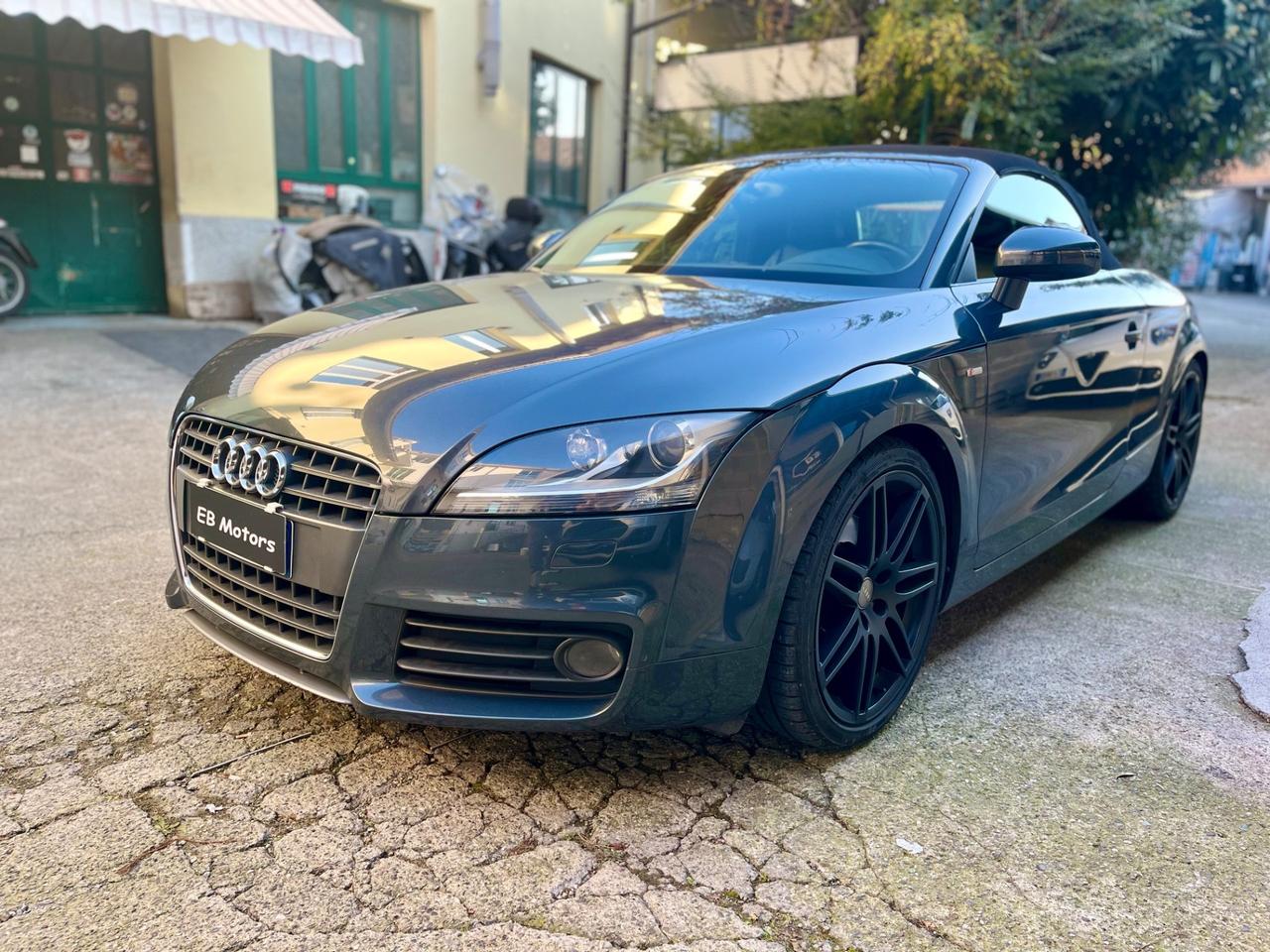 Audi TT Roadster 2.0 TFSI S-tronic Advanced S-Line