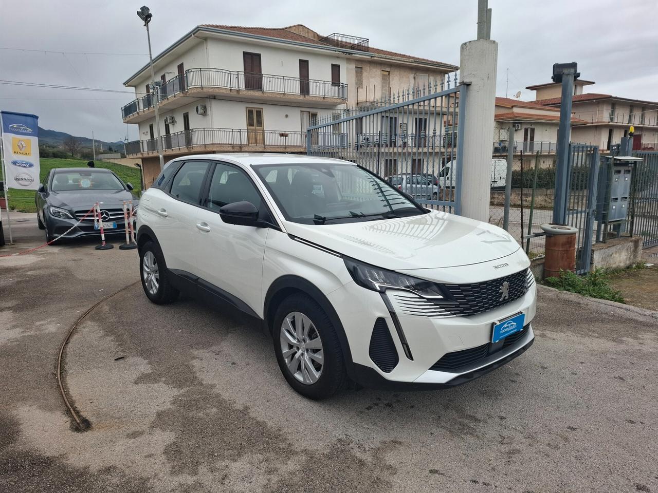 Peugeot 3008 1.5 130cv BlueHDi anno 07-2022