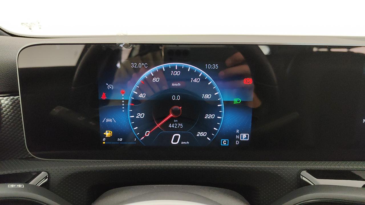Mercedes-Benz Classe A - W177 2018 - A 180 d Sport auto