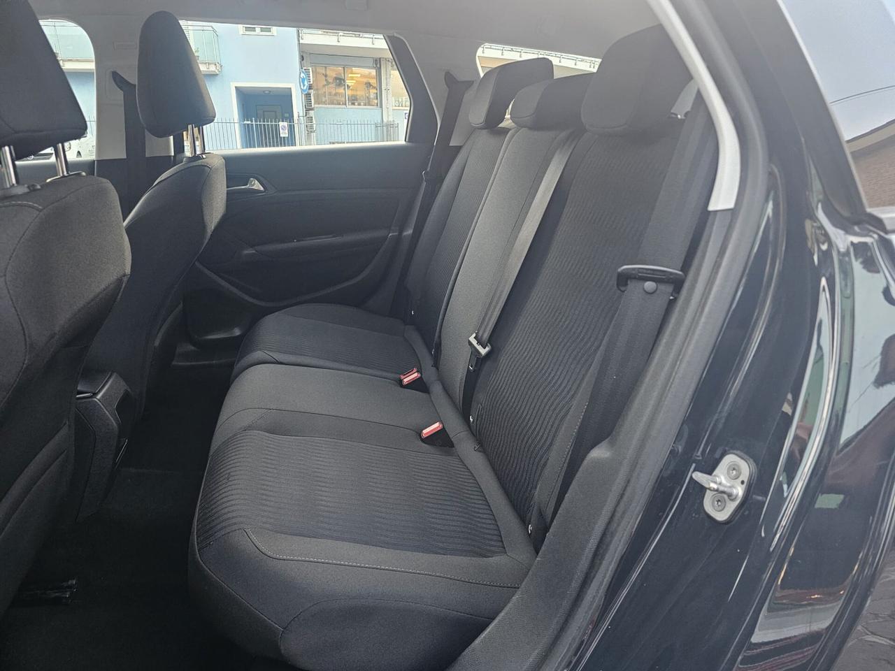 Peugeot 308 BlueHDi 100 S&S SW Business