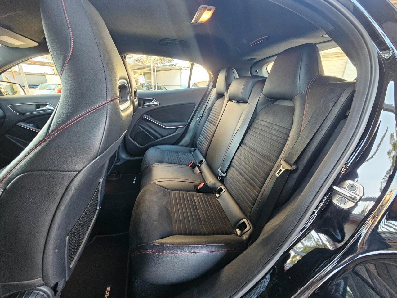 Mercedes-benz GLA 200 d Automatic 4Matic Premium AMG