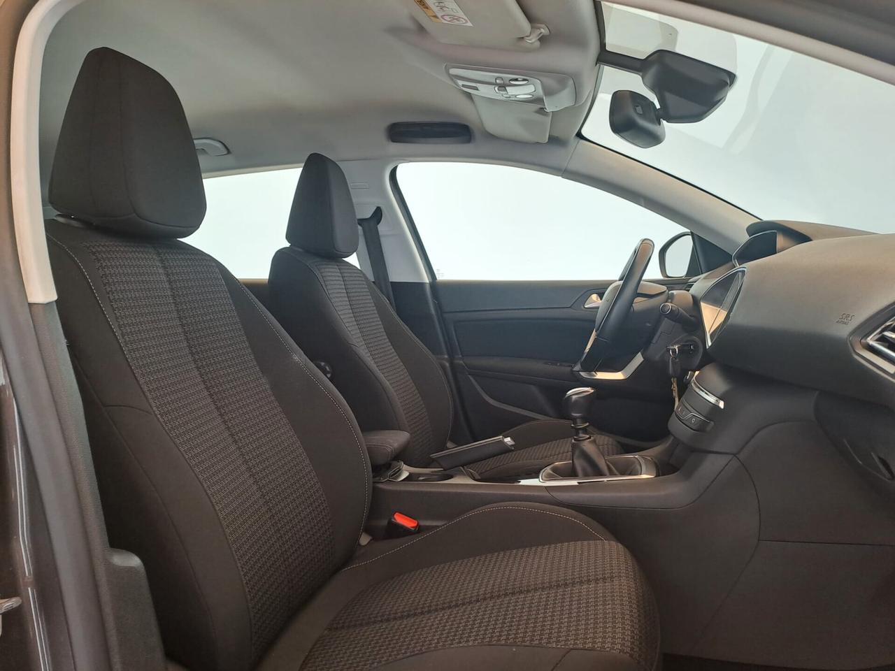 Peugeot 308 1.5 bluehdi Active *99.000*