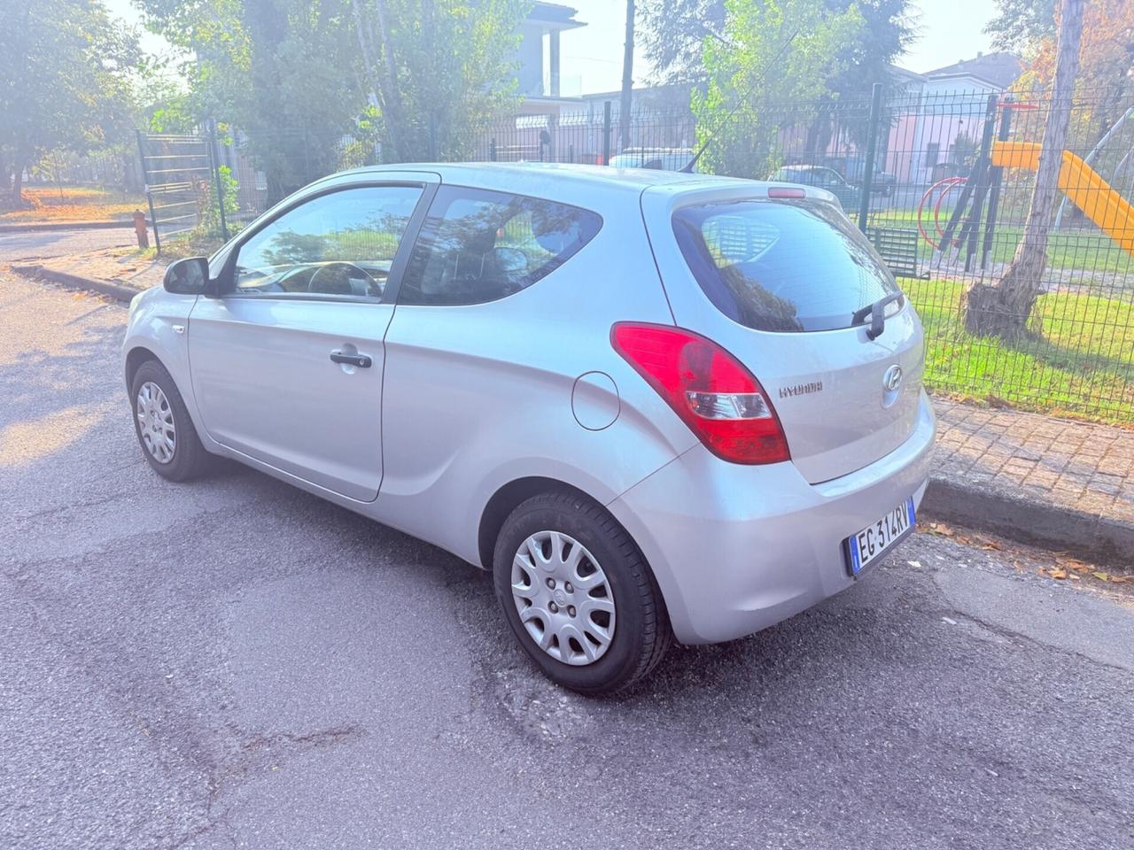 Hyundai i20 - 2011 GPL - 110000 km !!!