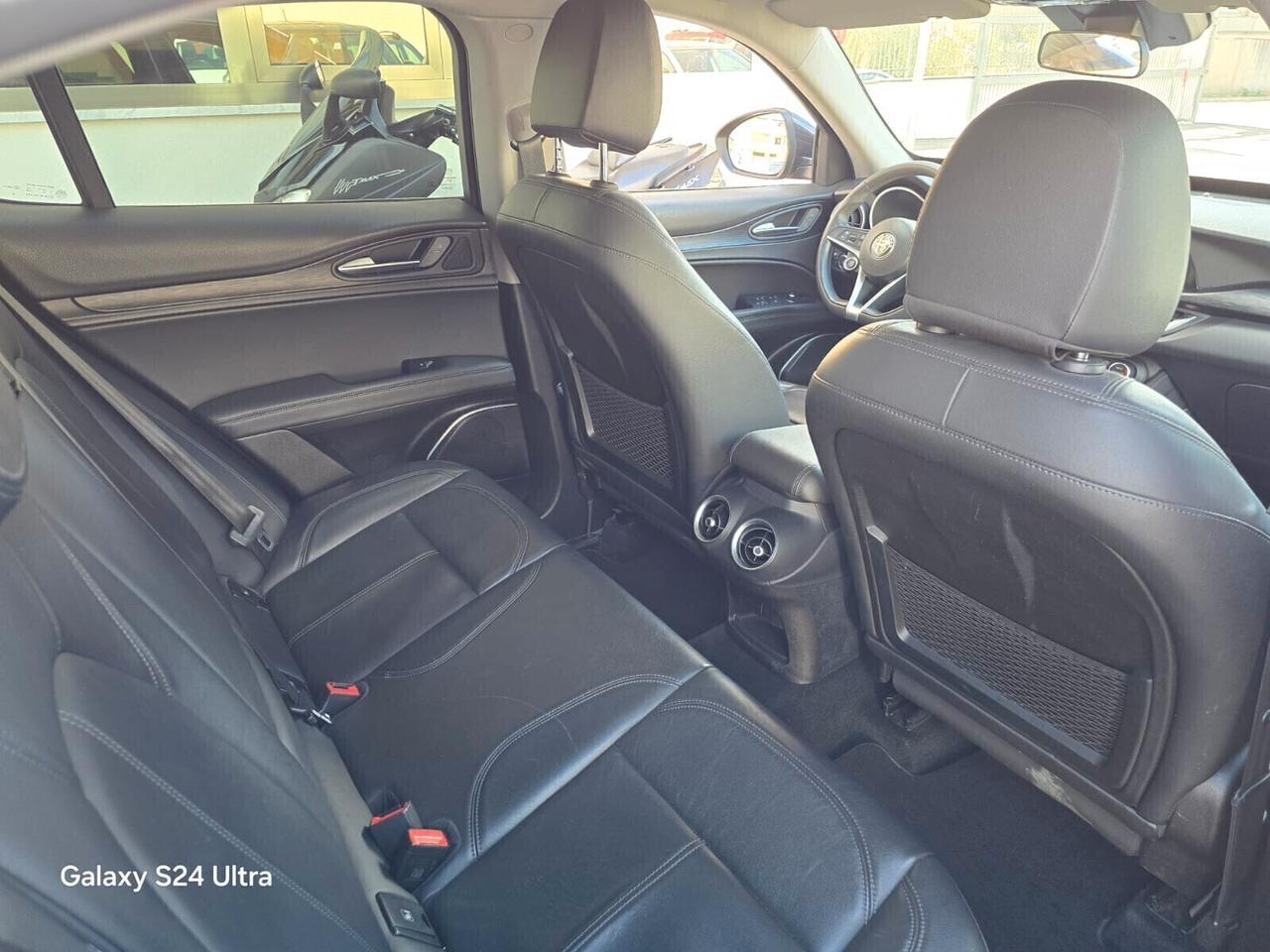 Alfa Romeo Stelvio 2.2 Turbodiesel 160 CV AT8 RWD Sport-Tech