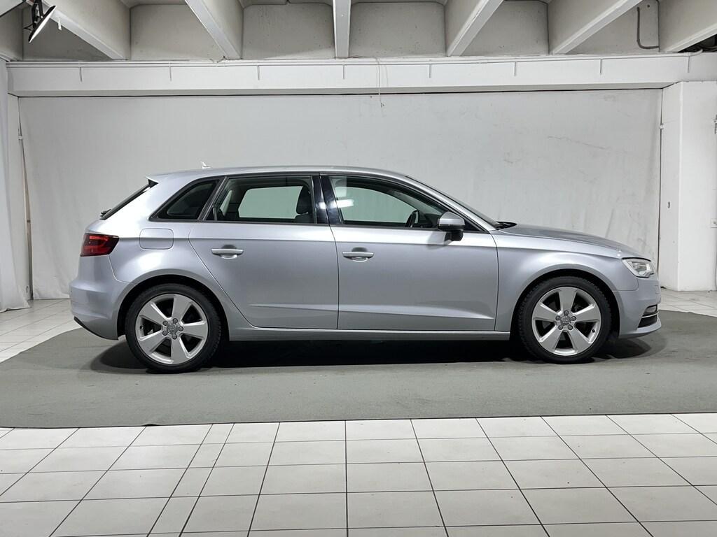 Audi A3 Sportback 1.6 tdi Ambition 110cv s-tronic E6