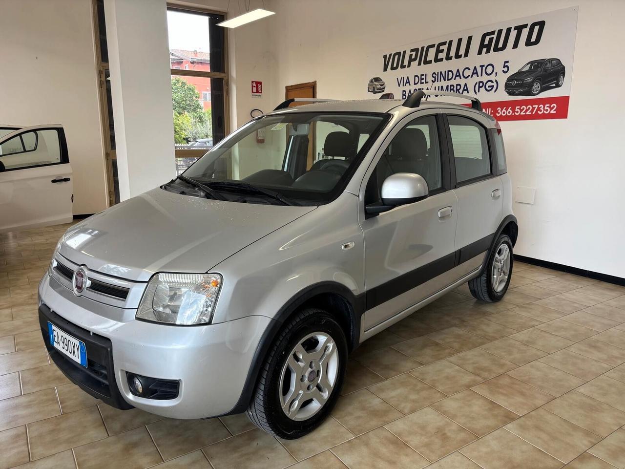 FIAT PANDA ANNO 2010 BZ METANO ADATTA NEOPATENTATI KM 246 MILS