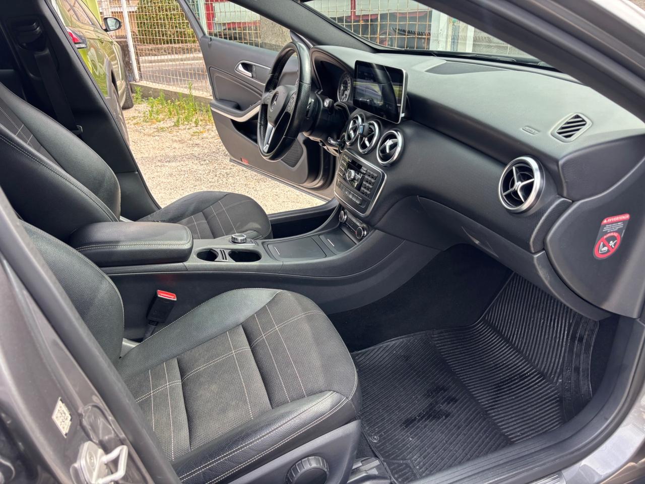 MERCEDES CLASSE A-180 109 CV AUTOMATICA FULL OPT