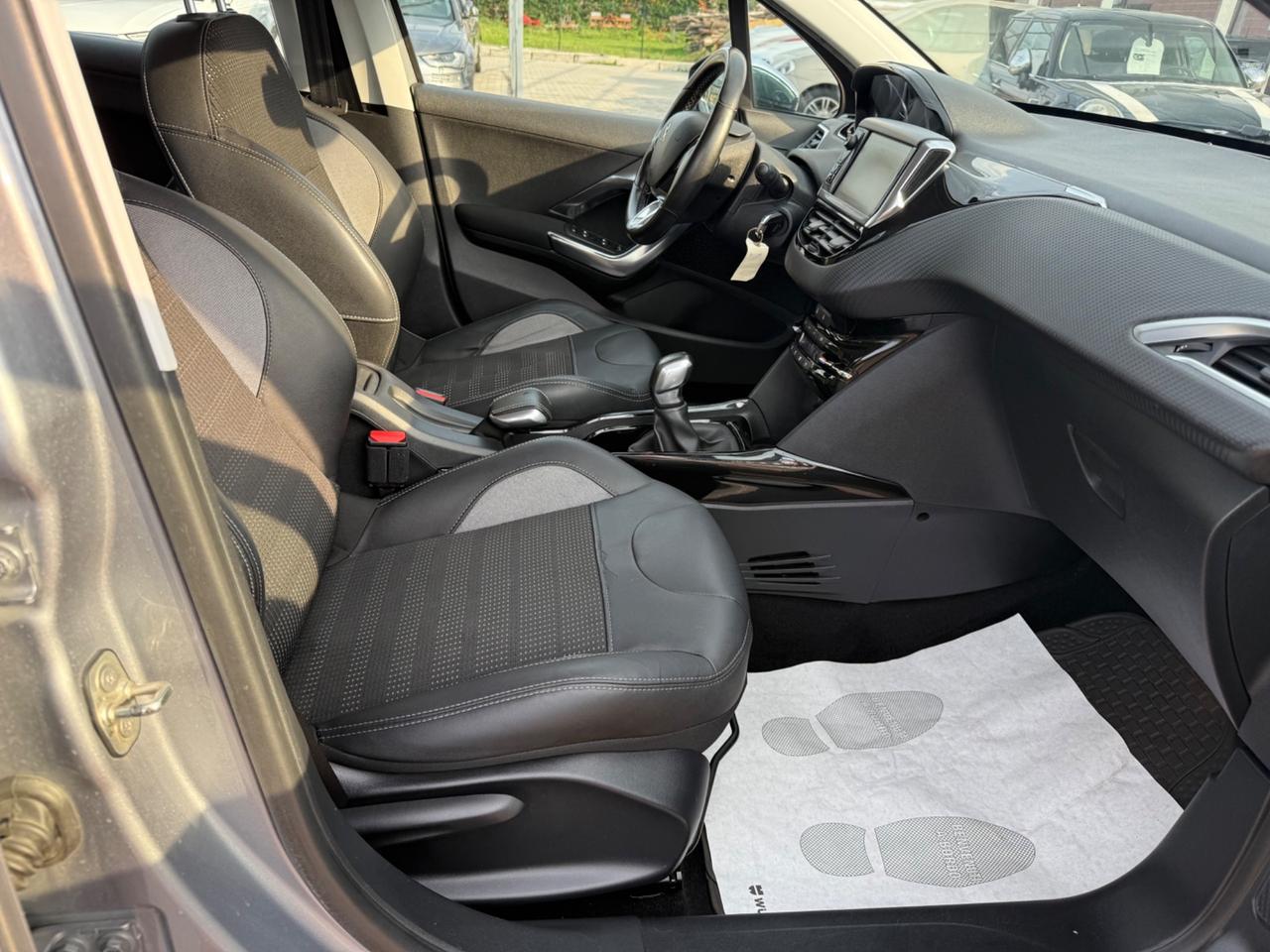 Peugeot 2008 BlueHDi 100 Allure OK NEOPATENTATI